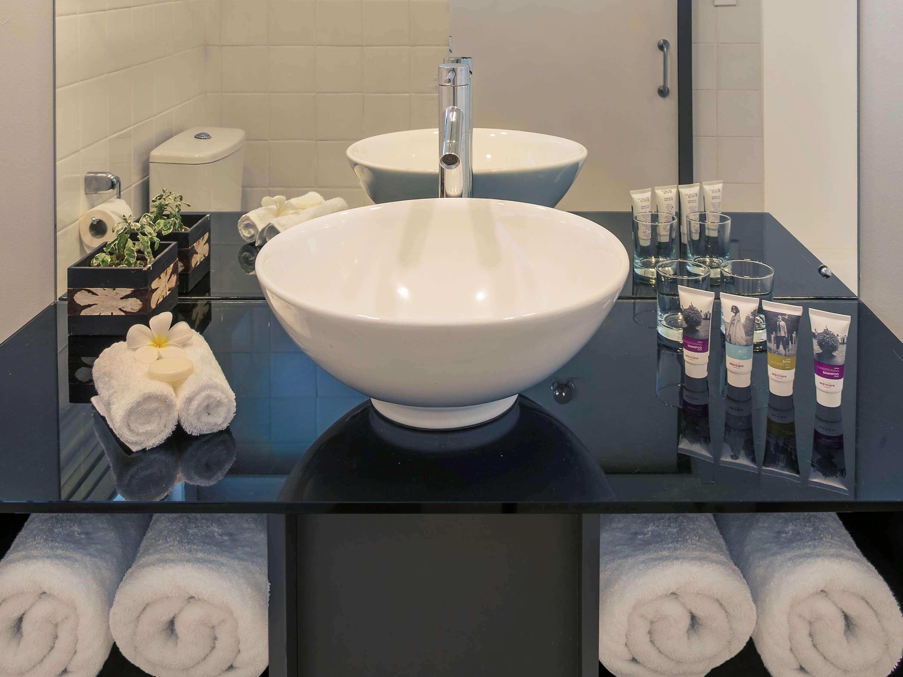 Mercure Nadi Luaran gambar