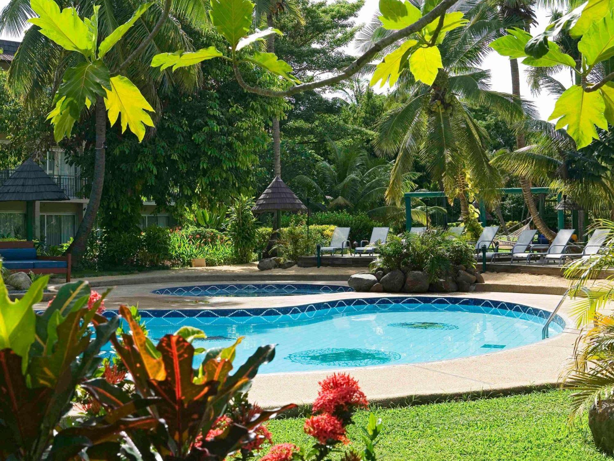 Mercure Nadi Luaran gambar